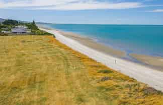 1060 Collingwood-Puponga Main Road, 