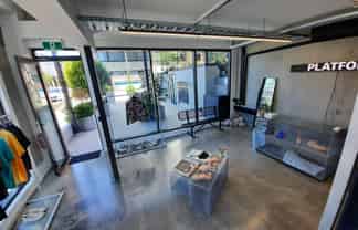 PERFECT SHOWROOM / OFFICE OR SERVICES BUSINESS