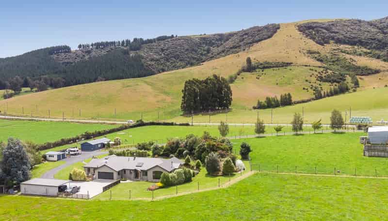 461 Outram-Mosgiel Road, Outram