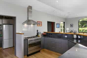 461 Outram-Mosgiel Road, Outram