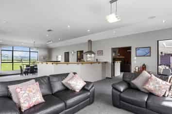 461 Outram-Mosgiel Road, Outram