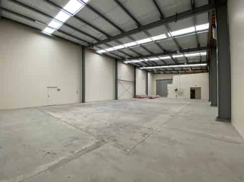 Warehouse/Office - Woolston