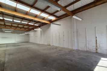CBRE - Strandalone Warehouse and Office Available 