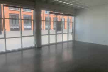 Modern Office/Retail Ground Floor in Newton