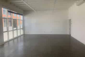 Modern Office/Retail Ground Floor in Newton