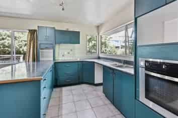 2 Kimber Hall Avenue, Blockhouse Bay