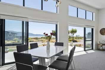 12 Takahe Drive, Paraparaumu Beach