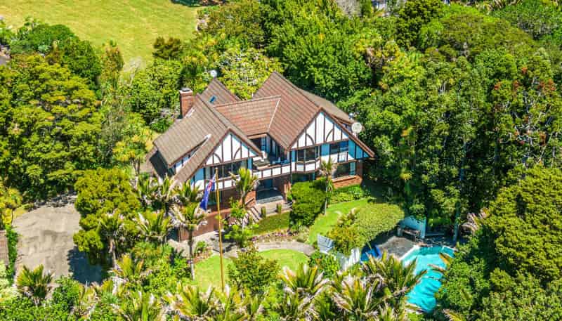 15 Fern Glen Road South, Saint Heliers