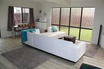 324B Sylvia Road, Whangamata