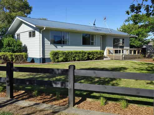 4 Elmwood Crescent, Pukete