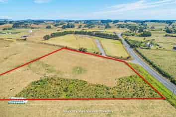 Lot 18 Awhitu Road, Pollok