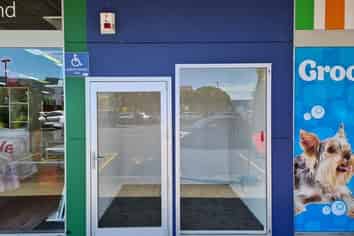 Retail Shop in St Luke's Retail Hub!