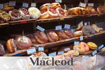 Bakery in prime location, high sales, good profit, room to grow