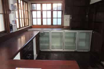 High Profile Corner Space