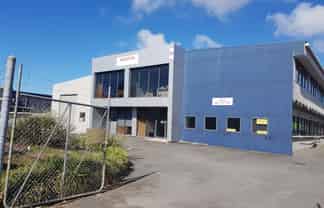 HIGH QUALITY, HIGH EXPOSURE INDUSTRIAL PROPERTY