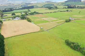 81665 State Highway 2, Pahiatua