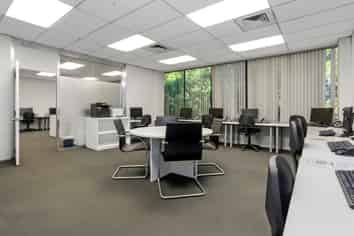 Top floor Office: Parking & Fit Out