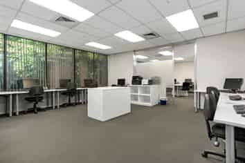 Top floor Office: Parking & Fit Out