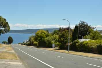 24 Taharepa, Hilltop