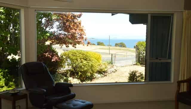 24 Taharepa, Hilltop