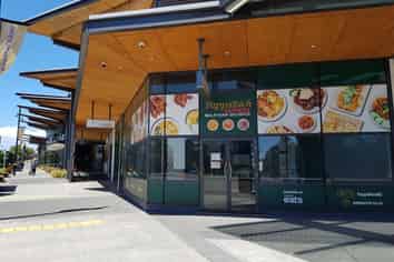 Corner retail space at the Manukau Bus Station