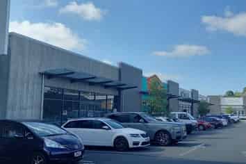 SILVERDALE RETAIL OR TRADE UNIT 406m2