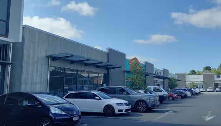 Unit 12/2181 East Coast Road, Silverdale