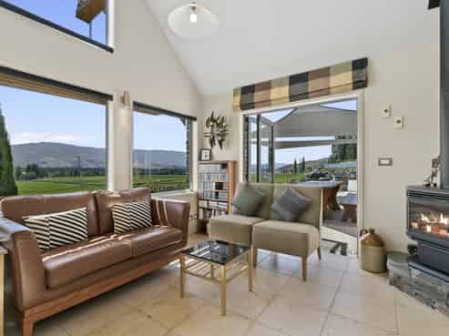 212 Cairnmuir Road, Bannockburn