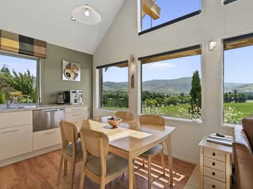 212 Cairnmuir Road, Bannockburn