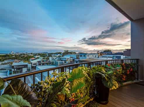 43/241 Hinemoa, Birkenhead