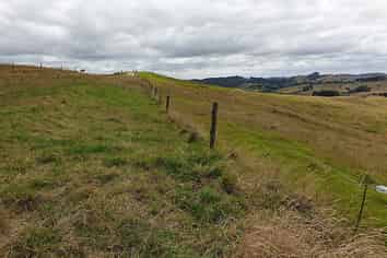 121 Whakapirau Road, Maungaturoto