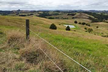 121 Whakapirau Road, Maungaturoto