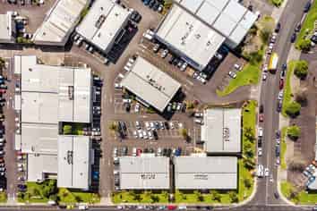 ALBANY INVESTMENT OR OWNER OCCUPIER OPPORTUNITY