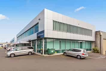 ALBANY INVESTMENT OR OWNER OCCUPIER OPPORTUNITY