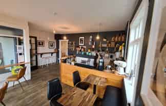 You keen to earn $85,000 this year? Asking $59,000 + gst (if any)