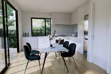 4/32 Smale Street, Point Chevalier