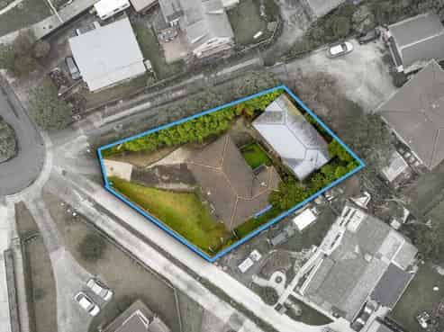 22 & 22a Peterhouse Place, West Harbour