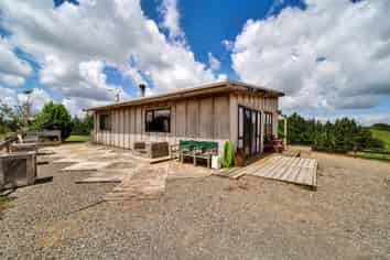 90-128 Makara Road, Inglewood