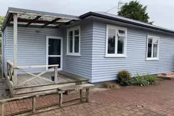 Dual Income- Residential Home/Commercial Workshop