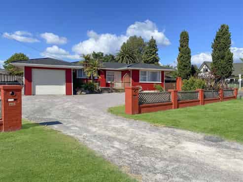 23 Robinson Avenue, Holdens Bay