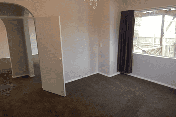 11 Russell Road, Fairy Springs