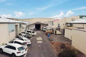 1,380M² WAREHOUSE  FLEXIBLE OPTIONS