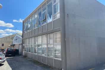 OWNER OCCUPIER RETAIL+ OPPORTUNITY