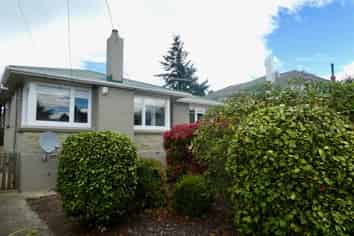 9 Barton Street, Brockville