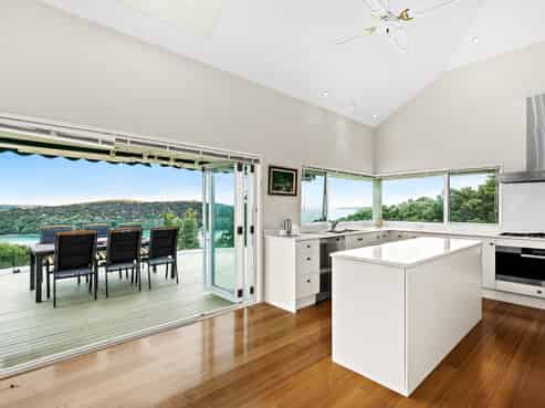 19 Puriri Place, Sandspit