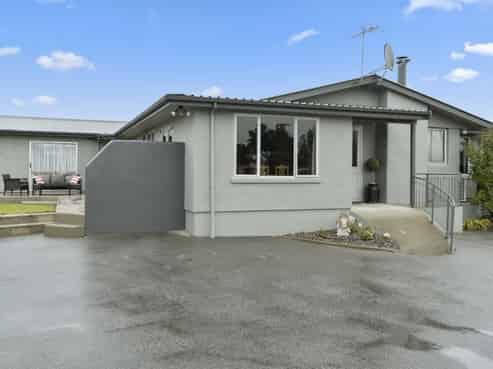 21 Blackmore Crescent, Alexandra