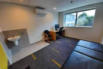 JOIN A BUSY HEALTH SERVICES HUB