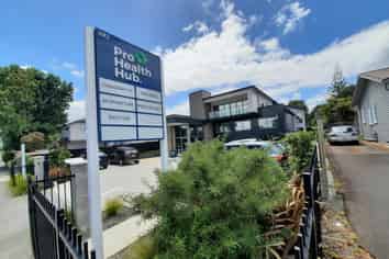 JOIN A BUSY HEALTH SERVICES HUB