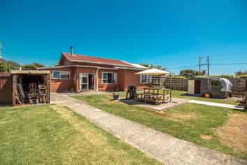 20 Main Road, Hector