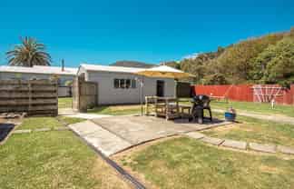 20 Main Road, Hector